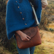 Load image into Gallery viewer, Sunrise Crossbody in Cognac