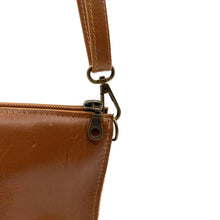 Load image into Gallery viewer, Essential Crossbody in Cognac