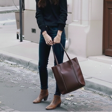 Load image into Gallery viewer, Double-Dutch Tote in Walnut