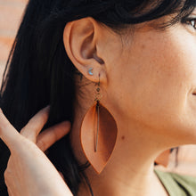 Load image into Gallery viewer, Laurel Earrings