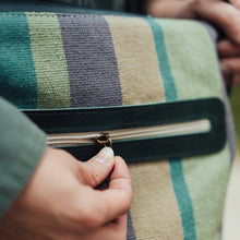 Load image into Gallery viewer, Serendipity Crossbody in Jacaranda