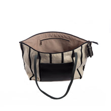 Load image into Gallery viewer, Catchall Shoulder Bag in Onyx

