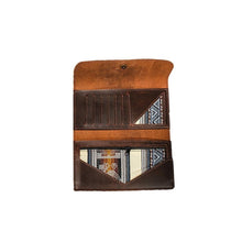 Load image into Gallery viewer, Leather Wallet in Walnut