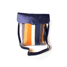 Load image into Gallery viewer, Serendipity Crossbody in Dayflower
