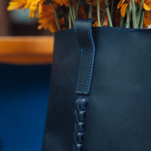 Load image into Gallery viewer, Double-Dutch Tote in Navy
