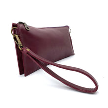 Load image into Gallery viewer, Essential Crossbody in Mulberry
