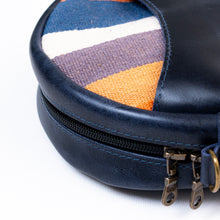 Load image into Gallery viewer, Full Moon Crossbody in Dayflower
