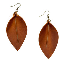 Load image into Gallery viewer, Laurel Earrings
