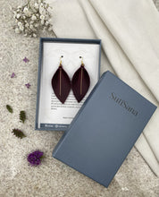 Load image into Gallery viewer, Laurel Earrings
