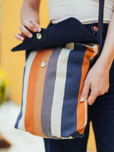 Load image into Gallery viewer, Serendipity Crossbody in Dayflower
