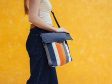 Load image into Gallery viewer, Serendipity Crossbody in Dayflower
